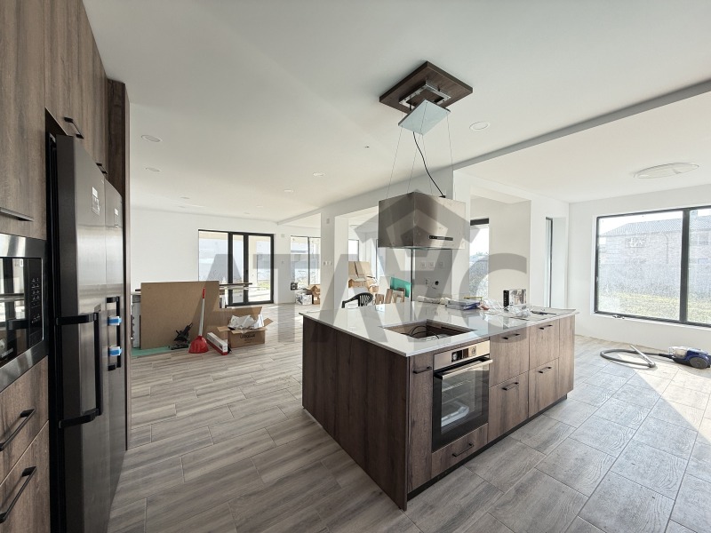 Продава КЪЩА, с. Радиново, област Пловдив, снимка 6 - Къщи - 52652172