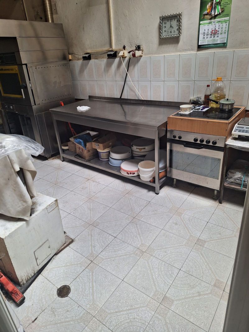 Na prodej  Bar; Kavárna Ruse , Širok centar , 100 m2 | 91714900 - obraz [2]