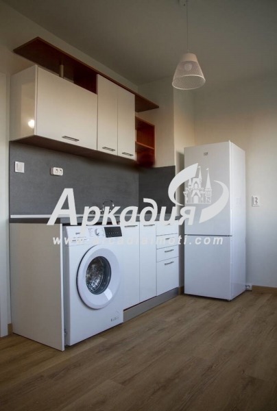 Продава 3-СТАЕН, гр. Пловдив, Въстанически, снимка 1 - Aпартаменти - 47862098