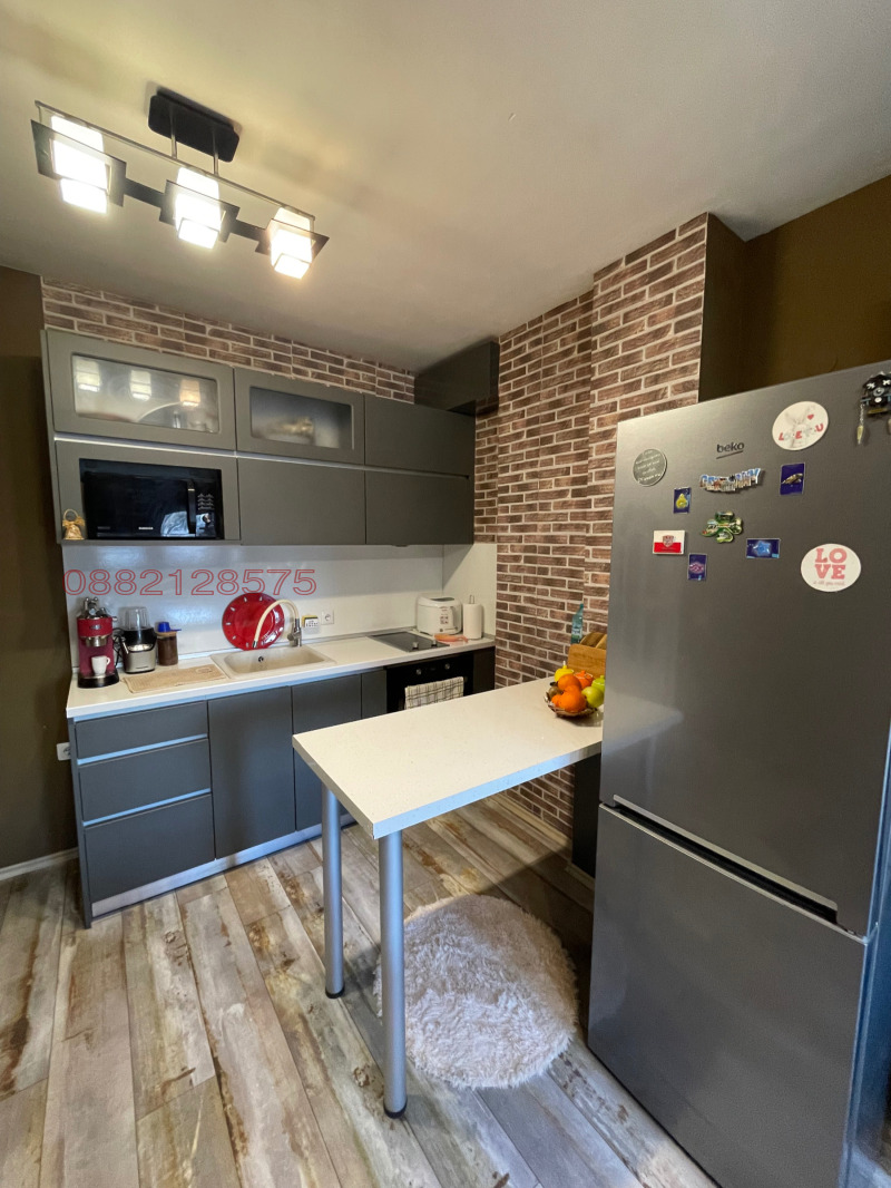 Продава 3-СТАЕН, гр. Ямбол, Аврен, снимка 2 - Апартаменти - 52783468