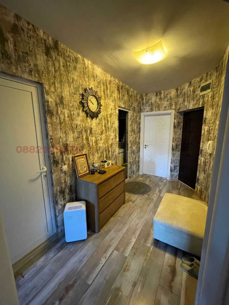 Продава 3-СТАЕН, гр. Ямбол, Аврен, снимка 3 - Апартаменти - 52783468