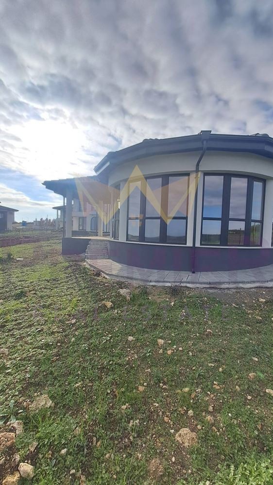 Продава КЪЩА, с. Кичево, област Варна, снимка 12 - Къщи - 54073955