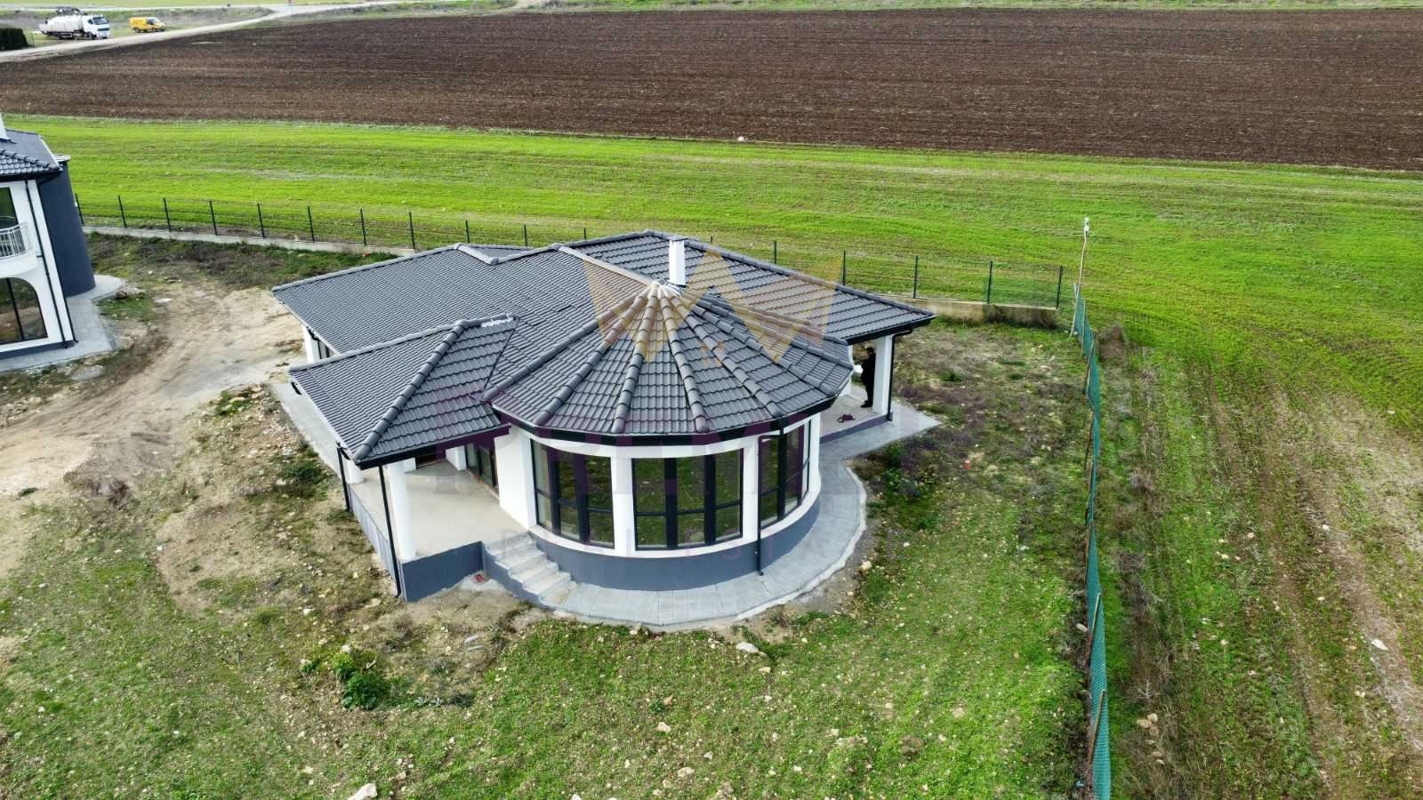 Продава КЪЩА, с. Кичево, област Варна, снимка 2 - Къщи - 54073955