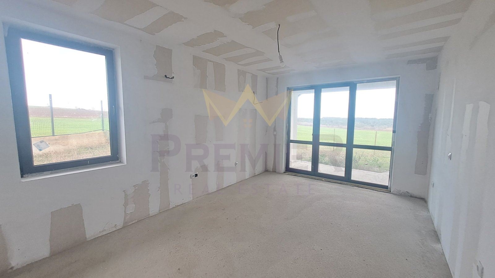 Продава КЪЩА, с. Кичево, област Варна, снимка 8 - Къщи - 54073955