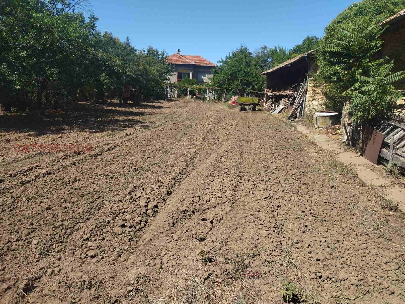 Продава КЪЩА, с. Долна Липница, област Велико Търново