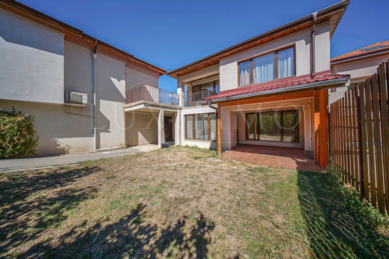 Продава КЪЩА в град София, Драгалевци - 155 кв.м / 649 000 € » 1 269 333.67 лв., ЛУКСИММО
