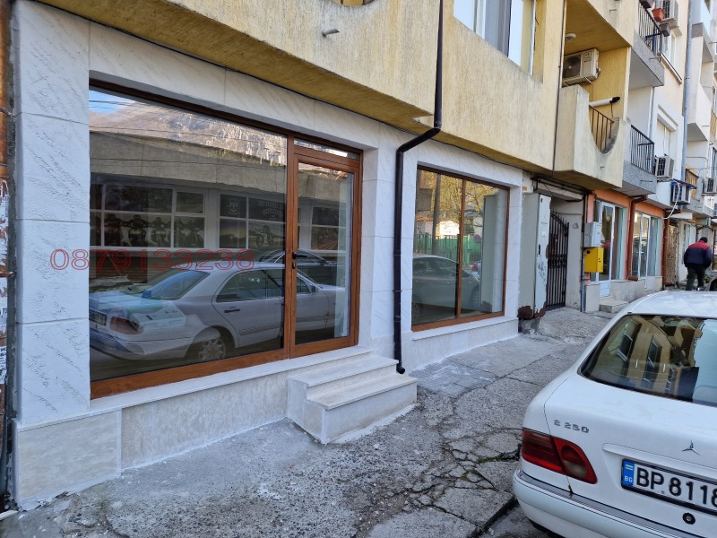 Продава МАГАЗИН в град Враца, Център - 120 кв.м / 209 000 € » 408 768.47 лв.