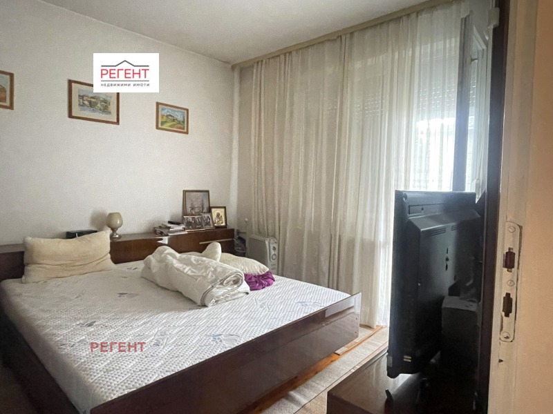 Продава  3-стаен град Габрово , Център , 105 кв.м | 30631224