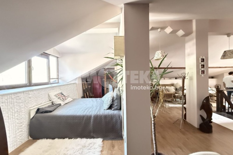 Продава КЪЩА, с. Гложене, област Ловеч, снимка 5 - Къщи - 52319262