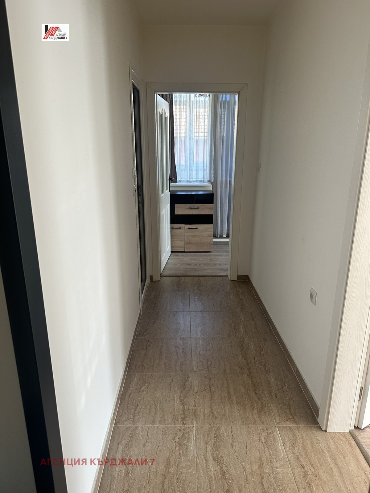 Продава 2-СТАЕН, гр. Кърджали, Център, снимка 13 - Апартаменти - 55720609
