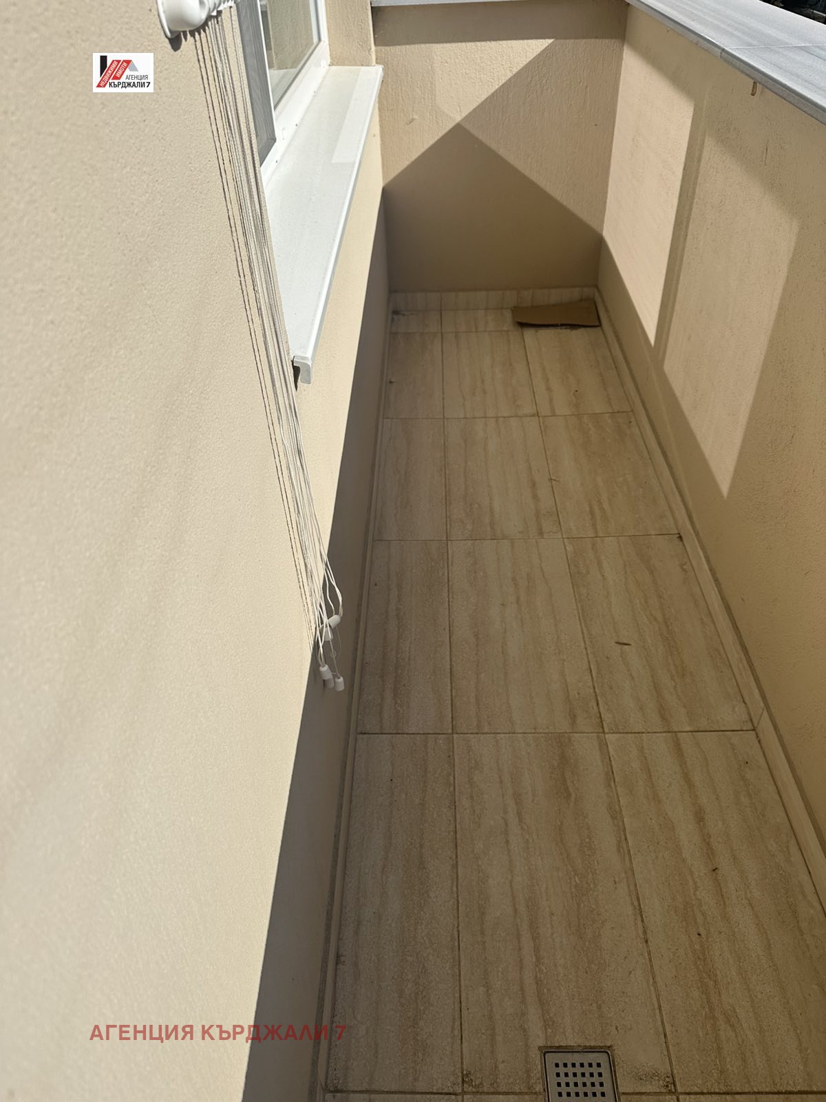 Продава 2-СТАЕН, гр. Кърджали, Център, снимка 4 - Апартаменти - 55720609
