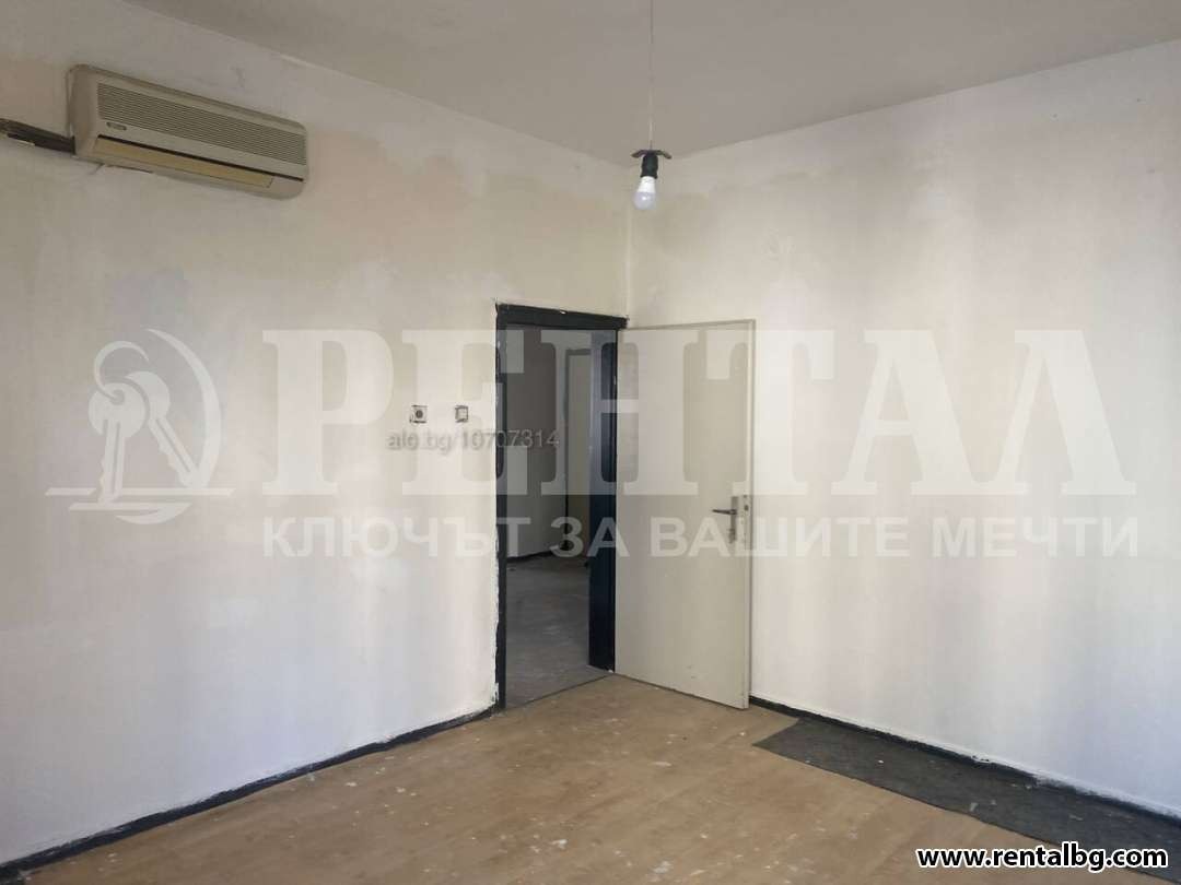 Продава МНОГОСТАЕН, гр. Пловдив, Център, снимка 9 - Апартаменти - 54640274