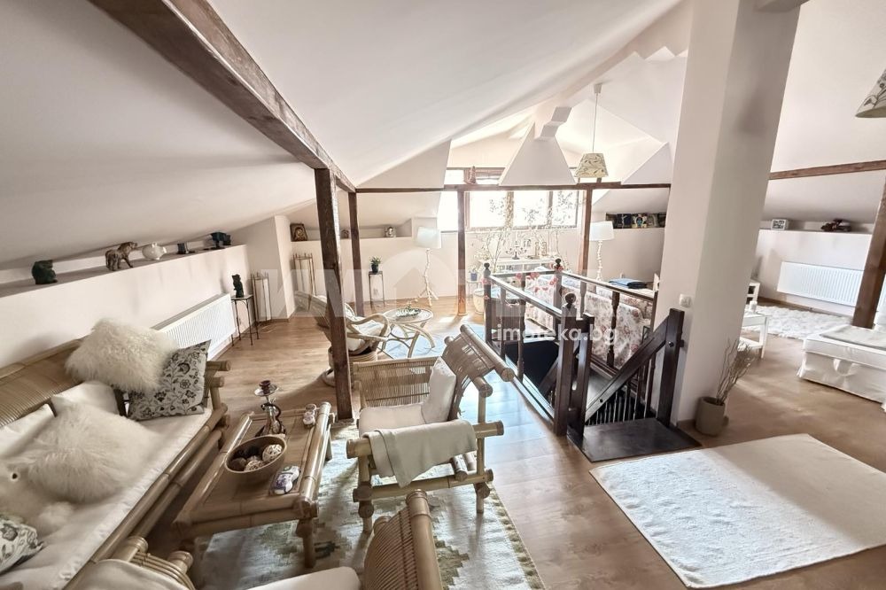Продава КЪЩА, с. Гложене, област Ловеч, снимка 2 - Къщи - 52319262
