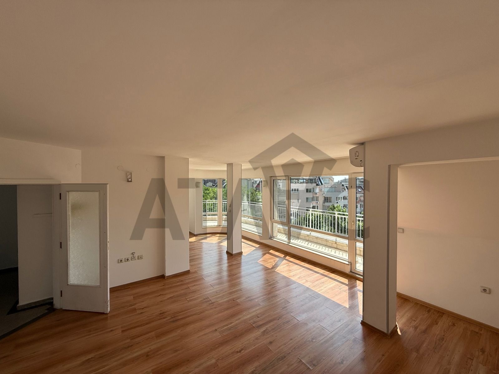 Продава МЕЗОНЕТ, гр. Пловдив, Център, снимка 2 - Апартаменти - 50961230