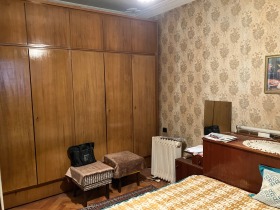 3-стаен град Пловдив, Кючук Париж 5