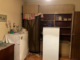 3-стаен град Пловдив, Кючук Париж 8