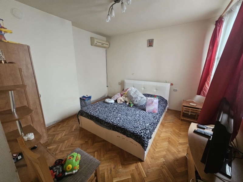 Продава ЕТАЖ ОТ КЪЩА, гр. Кърджали, Студен кладенец, снимка 7 - Етаж от къща - 52359933