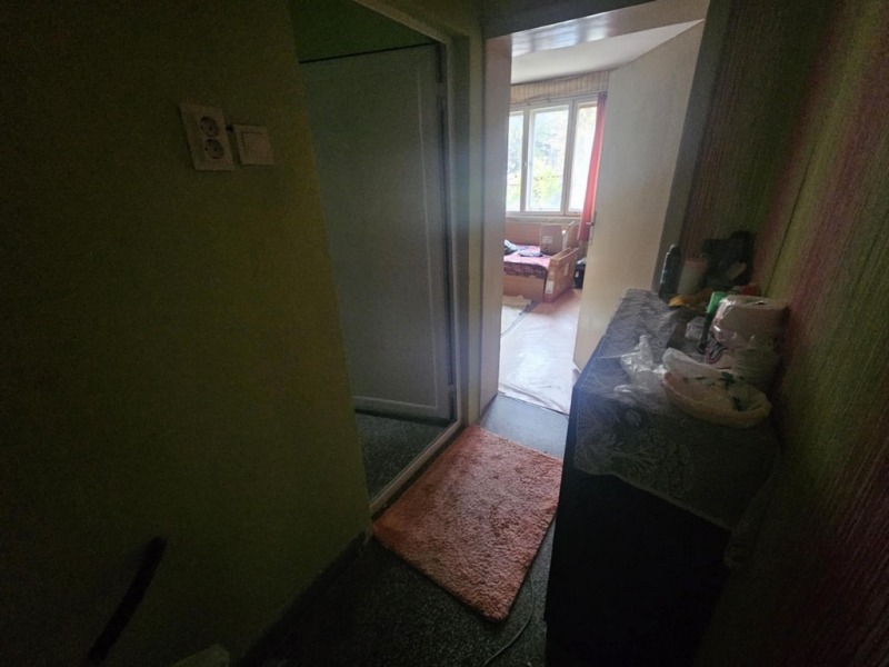 Продава ЕТАЖ ОТ КЪЩА, гр. Кърджали, Студен кладенец, снимка 10 - Етаж от къща - 52359933