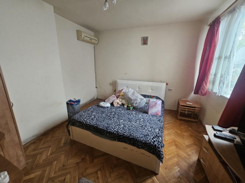 Продава ЕТАЖ ОТ КЪЩА, гр. Кърджали, Студен кладенец, снимка 6 - Етаж от къща - 52359933