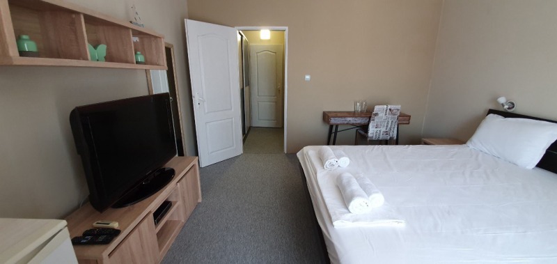 Продава  Хотел област Бургас , с. Синеморец , 1119 кв.м | 92749617 - изображение [12]