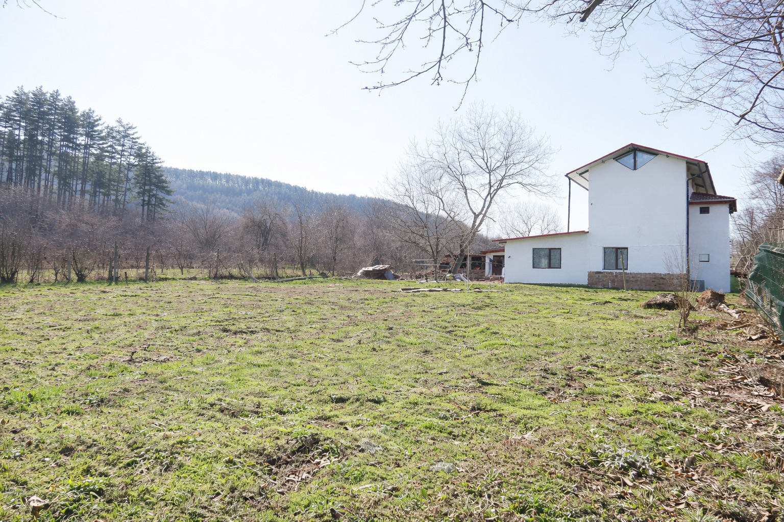 Продава КЪЩА, с. Горно Озирово, област Монтана