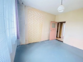 2 soverom Mladost 1, Varna