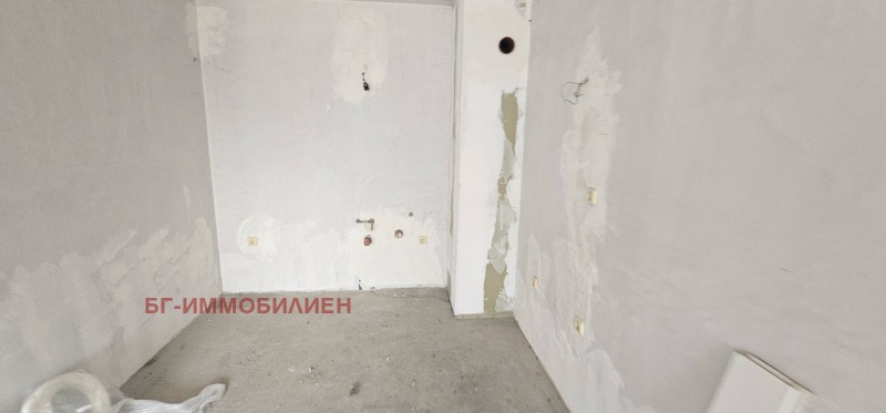 Til salgs  1 soverom Sofia , Hladilnika , 67 kvm | 58621580 - bilde [5]