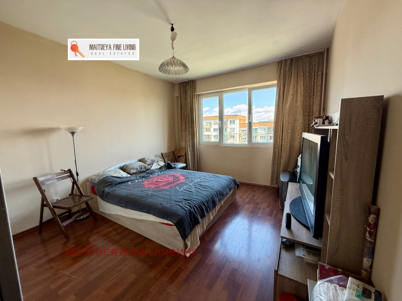 Продава  3-стаен град София , Люлин 4 , 92 кв.м | 54802828