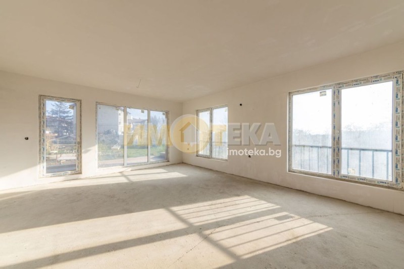 Продава КЪЩА, гр. Варна, Виница, снимка 10 - Къщи - 52572657