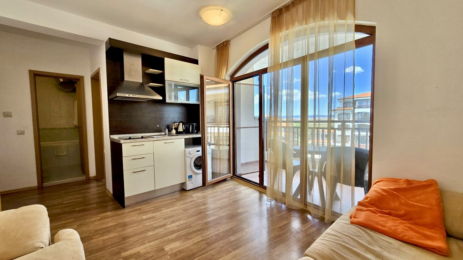 Продава 2-СТАЕН, гр. Ахелой, област Бургас, снимка 4 - Апартаменти - 56032150