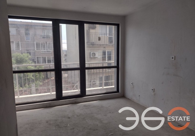 Продава 3-СТАЕН в град Варна, Колхозен пазар - 80 кв.м / 138 000 € » 269 904.54 лв., 360естейт