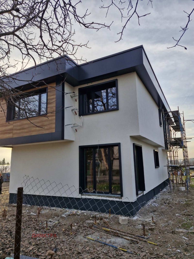 Продава КЪЩА в област Пловдив, с. Крумово - 220 кв.м / 268 000 € » 524 162.44 лв., ДИМЕТРА