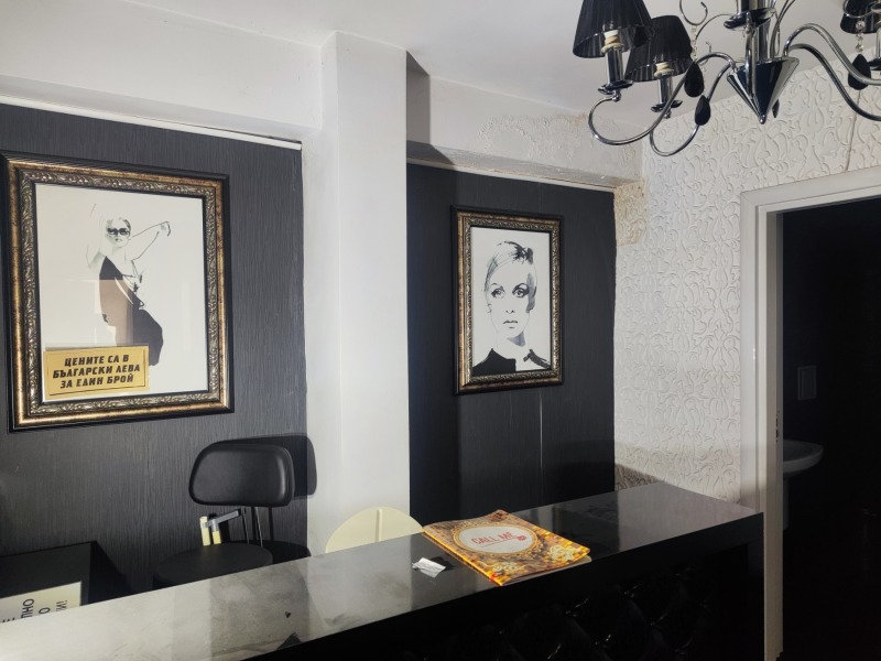 Продава ФРИЗЬОРСКИ/КОЗМЕТИЧЕН САЛОН в град Ямбол, Център - 79 кв.м / 145 000 € » 283 595.35 лв., ЕРАМАКС