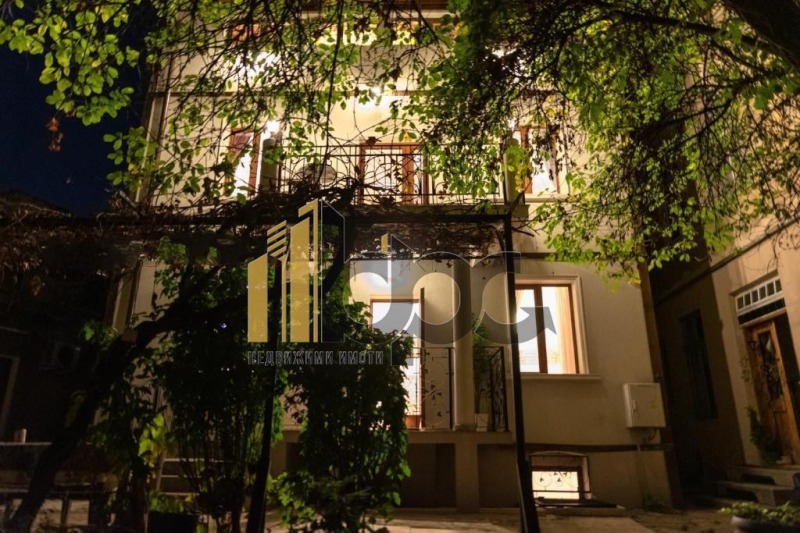 Продава МНОГОСТАЕН, гр. София, Център, снимка 9 - Апартаменти - 52615313