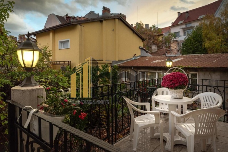 Продава МНОГОСТАЕН, гр. София, Център, снимка 5 - Апартаменти - 52615313