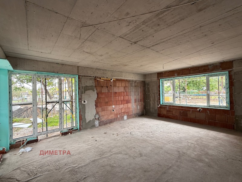 Продава КЪЩА, с. Крумово, област Пловдив, снимка 2 - Къщи - 52126704