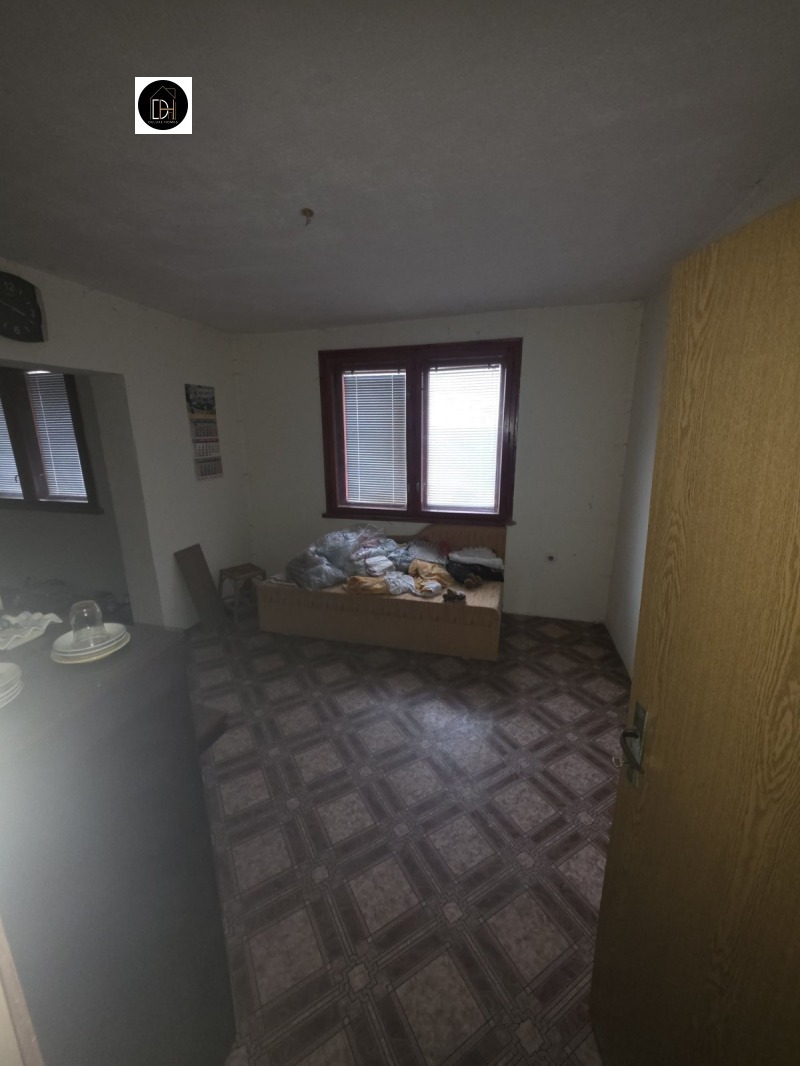 Продава КЪЩА, с. Брестовица, област Пловдив, снимка 9 - Къщи - 52649964