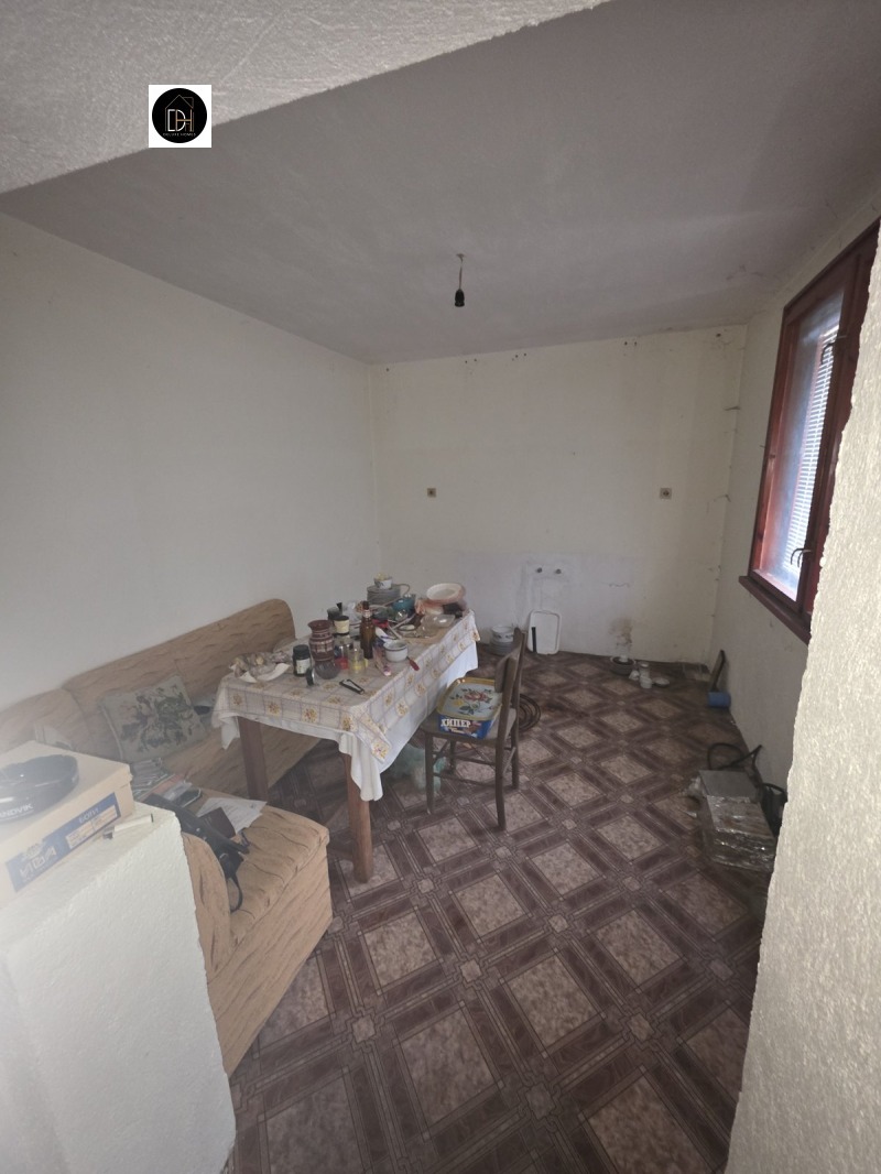 Продава КЪЩА, с. Брестовица, област Пловдив, снимка 7 - Къщи - 52649964