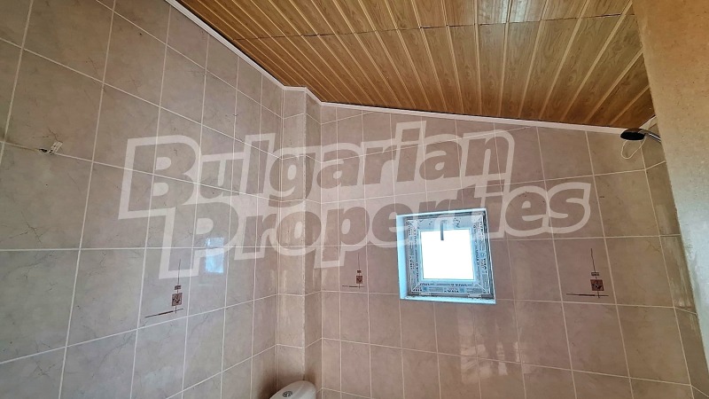 Продава КЪЩА, с. Божурец, област Добрич, снимка 9 - Къщи - 52848424