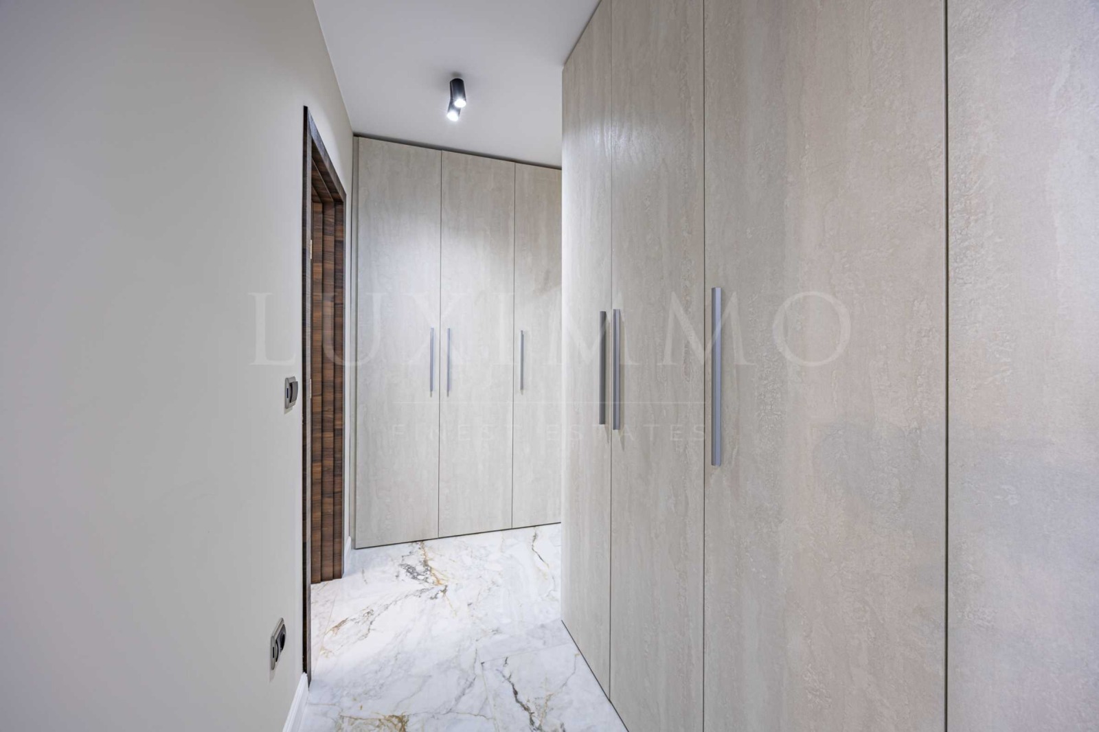 Продава 3-СТАЕН, гр. София, Кръстова вада, снимка 17 - Апартаменти - 54741084