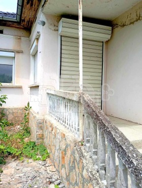 Casa Karapelit, região Dobrich 6