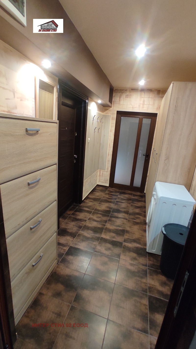 Продава 3-СТАЕН, гр. Перник, Изток, снимка 2 - Апартаменти - 53442186