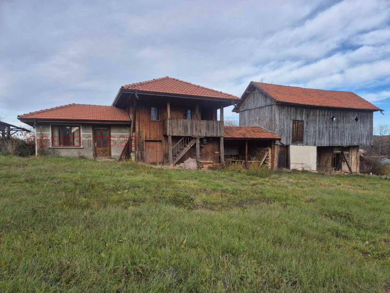 Продава КЪЩА, с. Лесидрен, област Ловеч