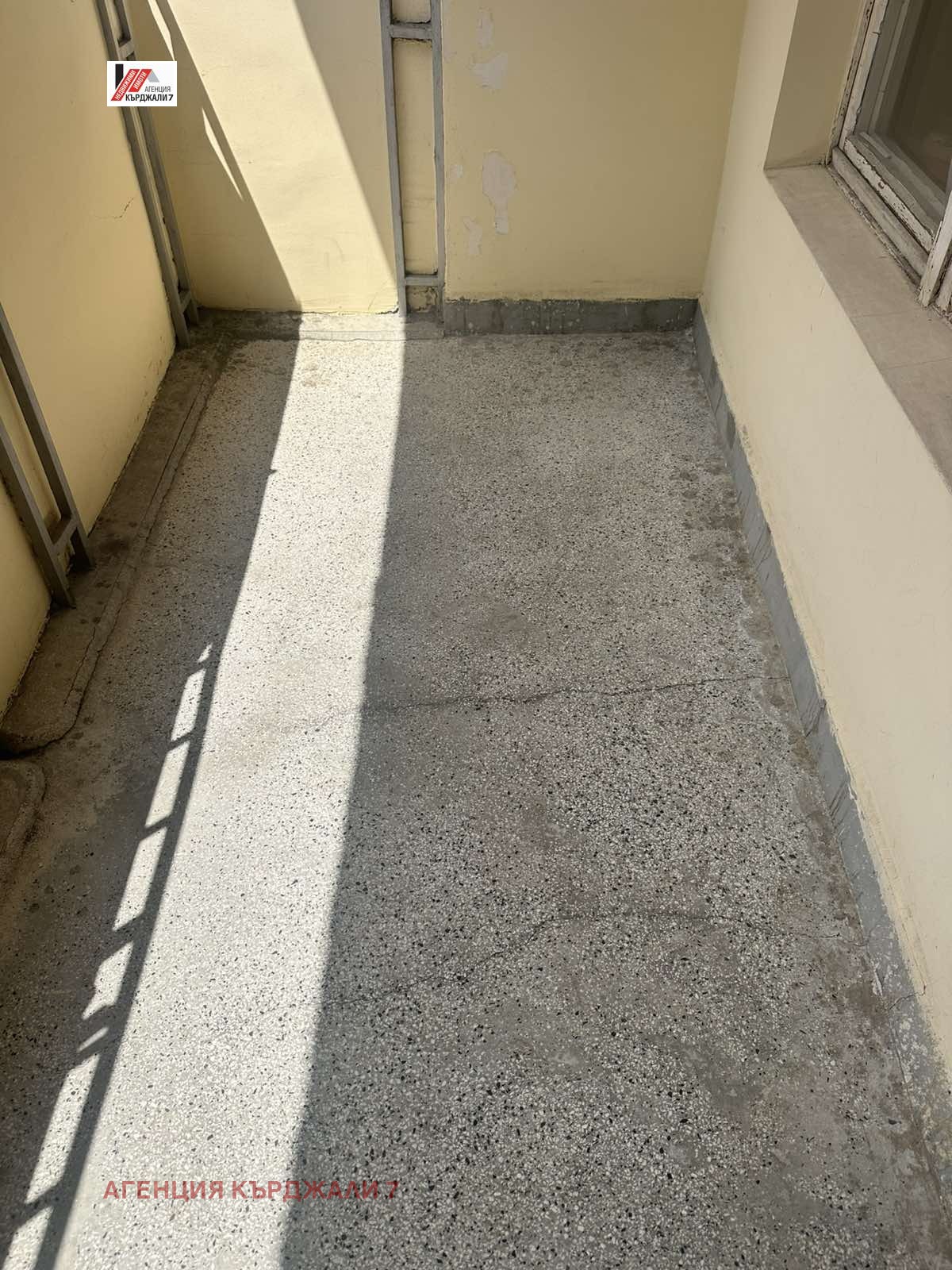 Продава 2-СТАЕН, гр. Кърджали, Възрожденци, снимка 3 - Апартаменти - 55515601