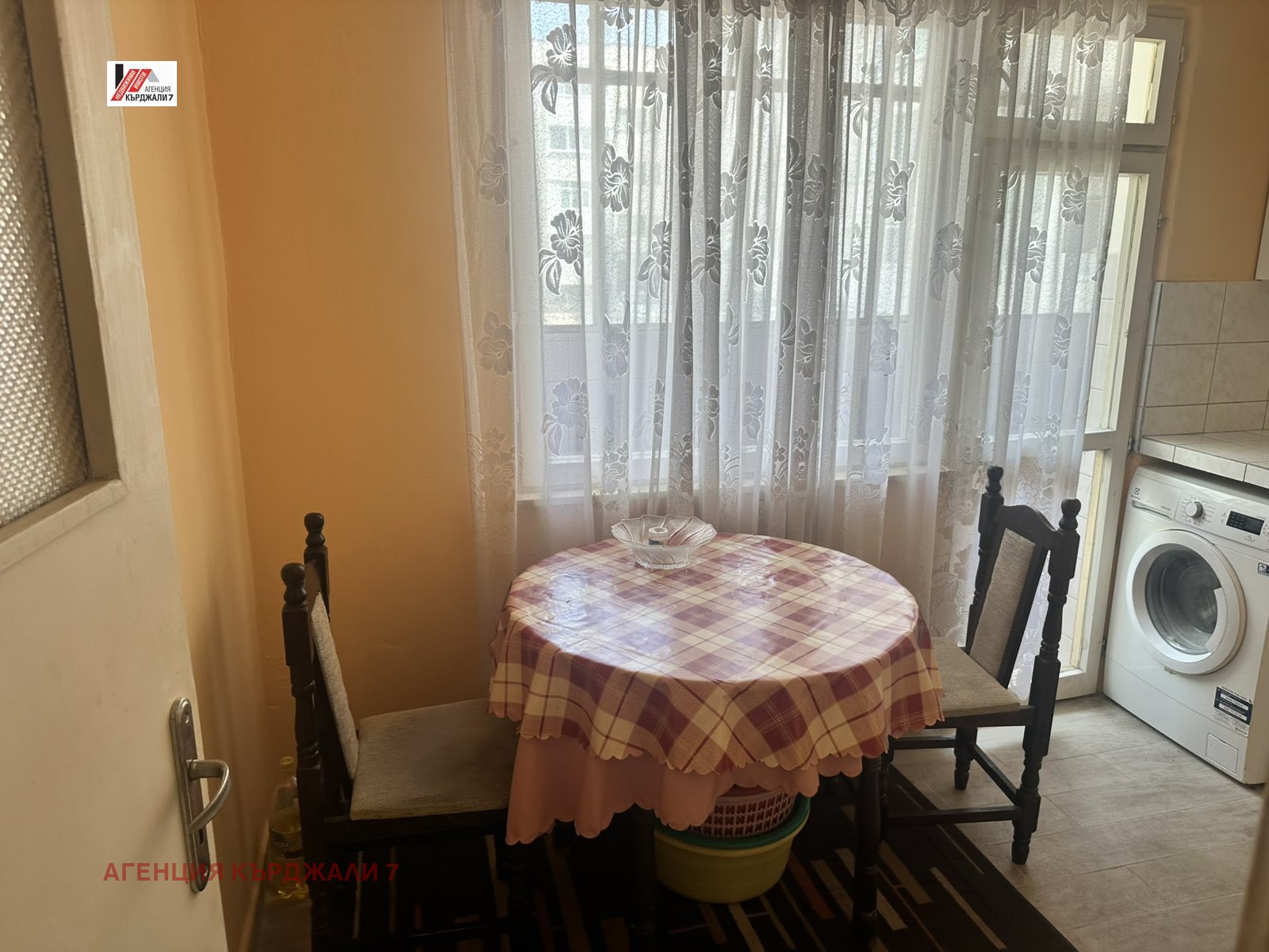 Продава 2-СТАЕН, гр. Кърджали, Възрожденци, снимка 6 - Апартаменти - 55515601