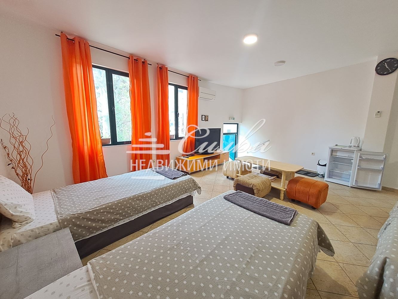 Продава КЪЩА, гр. Шумен, Център, снимка 2 - Къщи - 52602419