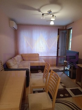 1 quarto Centar, Varna 4