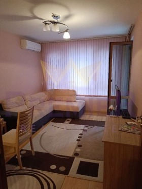 1 quarto Centar, Varna 1