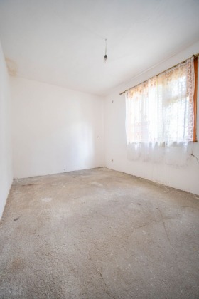 ������� ���� | Imot.bg � ����� ������ 12