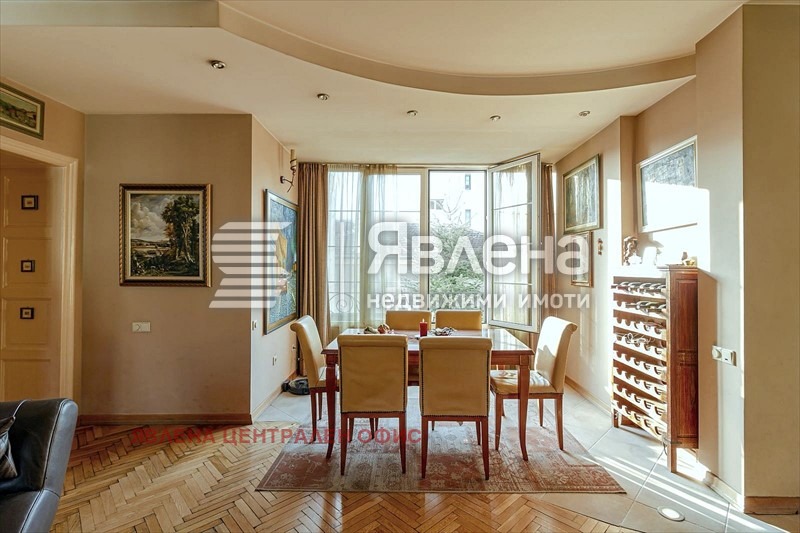 Продава 3-СТАЕН, гр. София, Център, снимка 7 - Апартаменти - 53966638